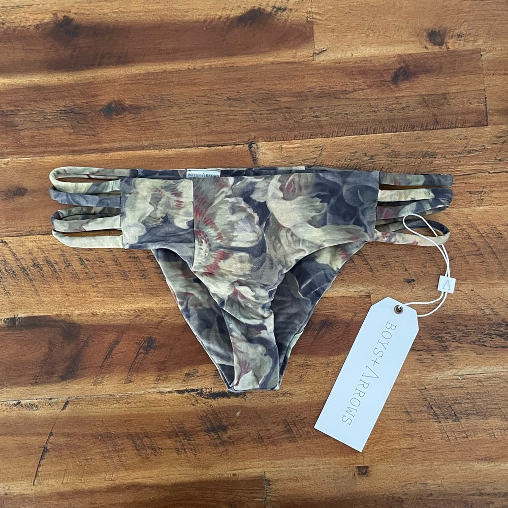 Nwt boys and arrow bottom sz m
